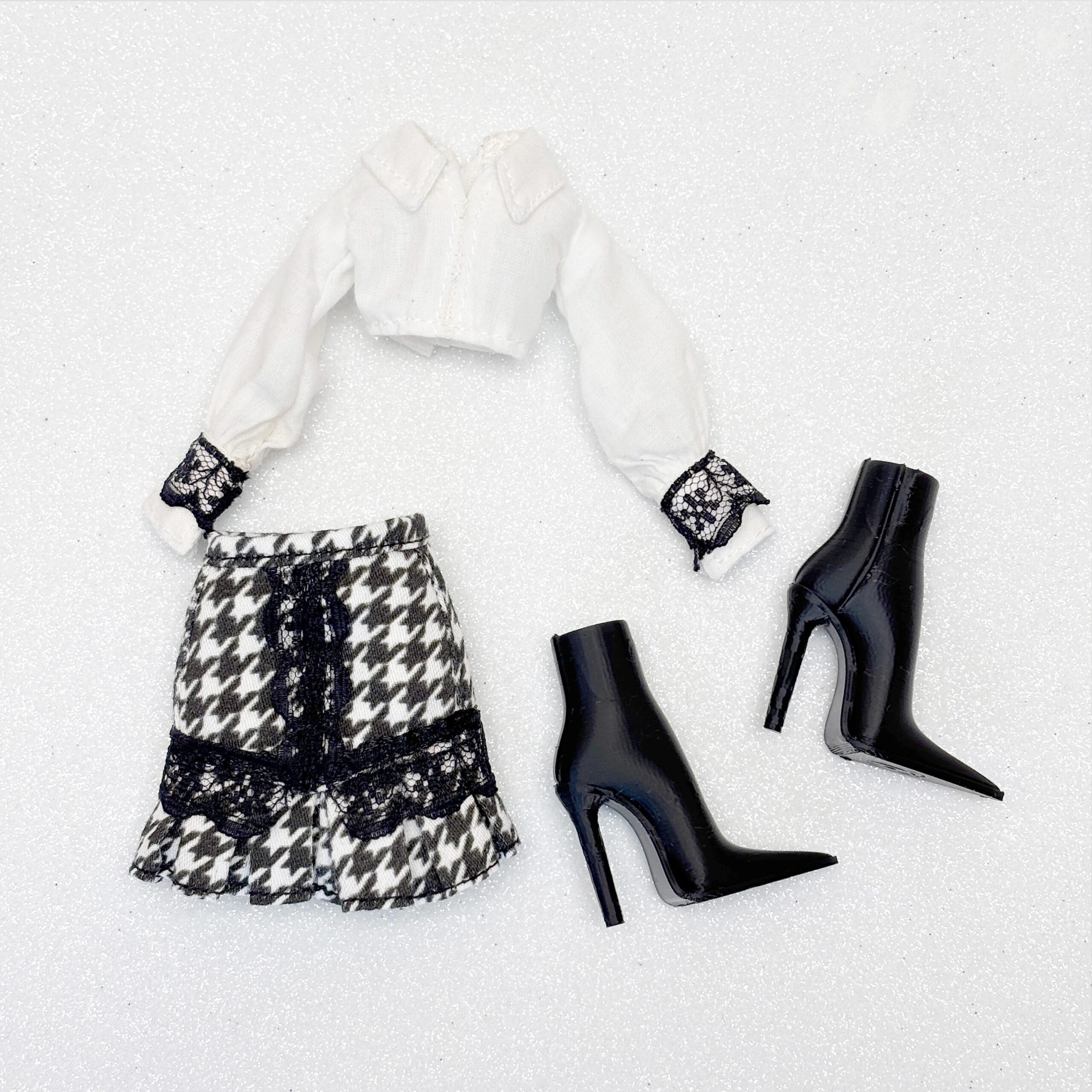 Mini Fashion Pack – Monochrome Houndstooth Elegance