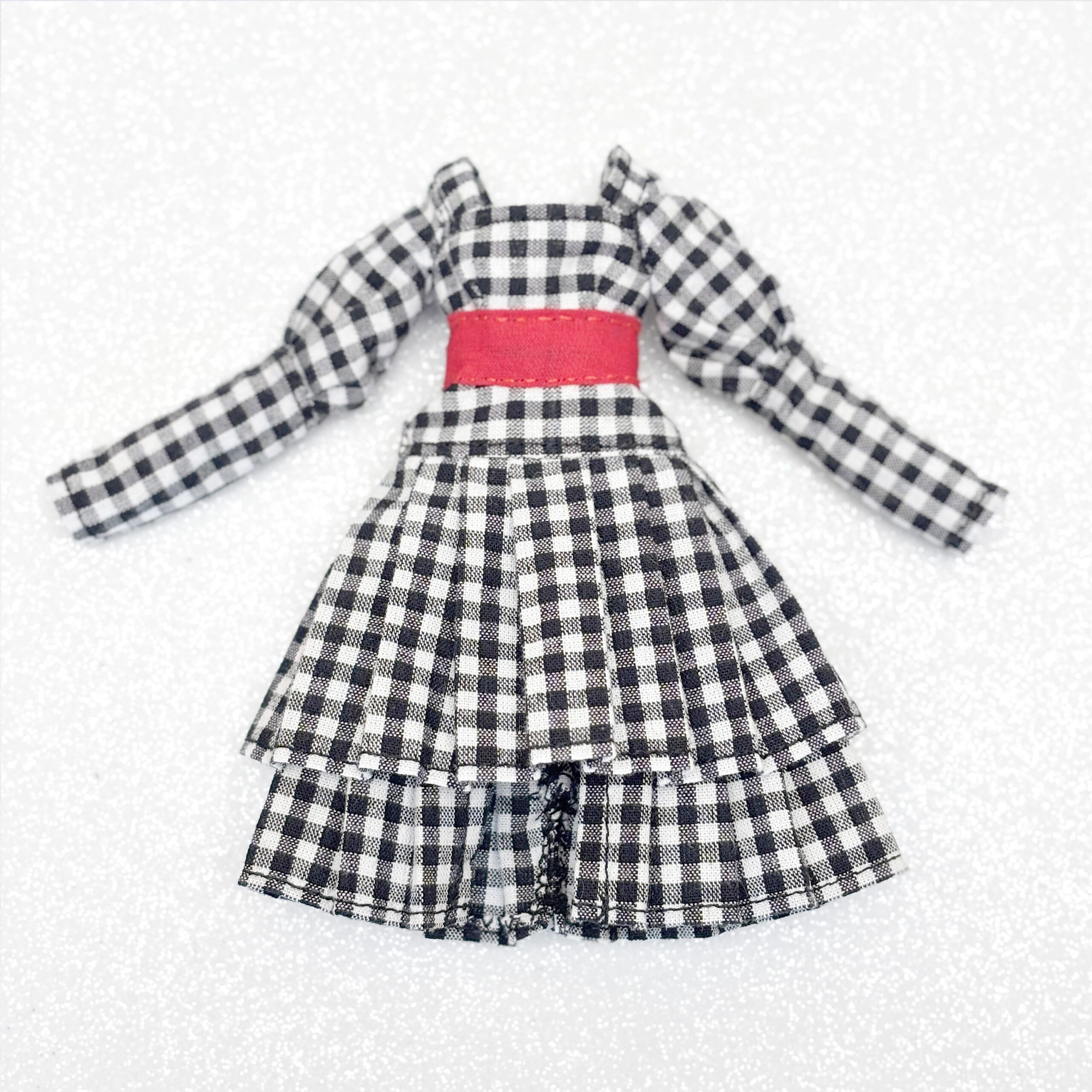 Mini Fashion Pack – Red Gingham Classic Chic - Image 2